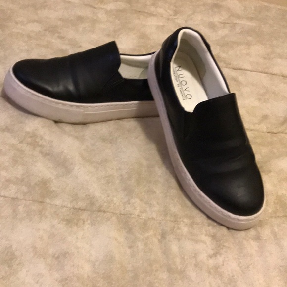 Slip on sneakers - Picture 1 of 3